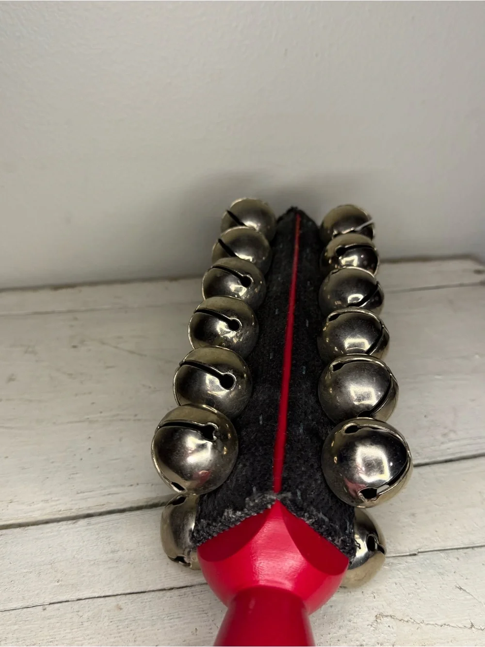 Ludwig LE97 Sleigh Bells, Holiday, Musical, Red, 25 Steel Jingle Bells, Heavy